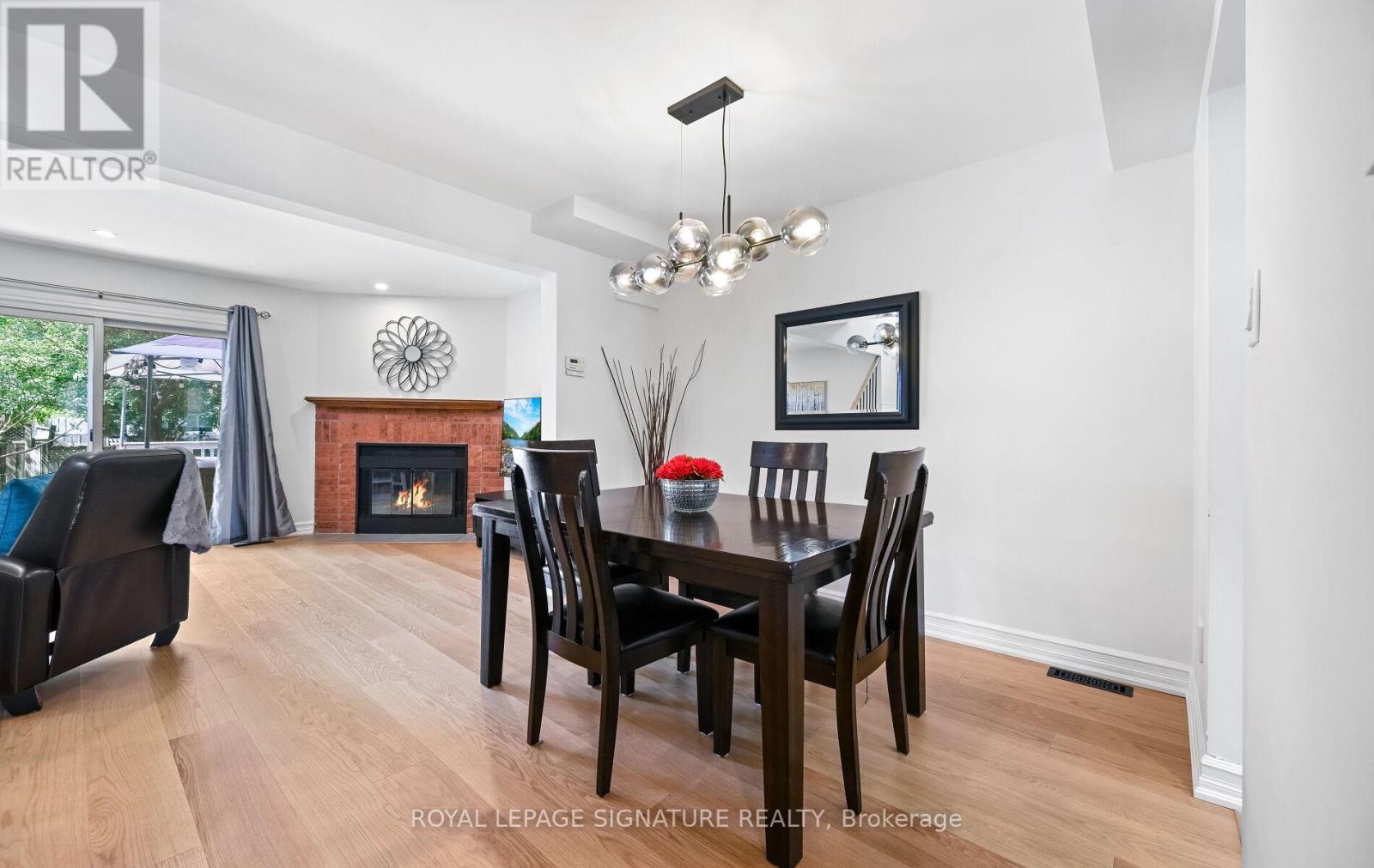 Photo 10 of 2048 Chrisdon Road, Burlington ON