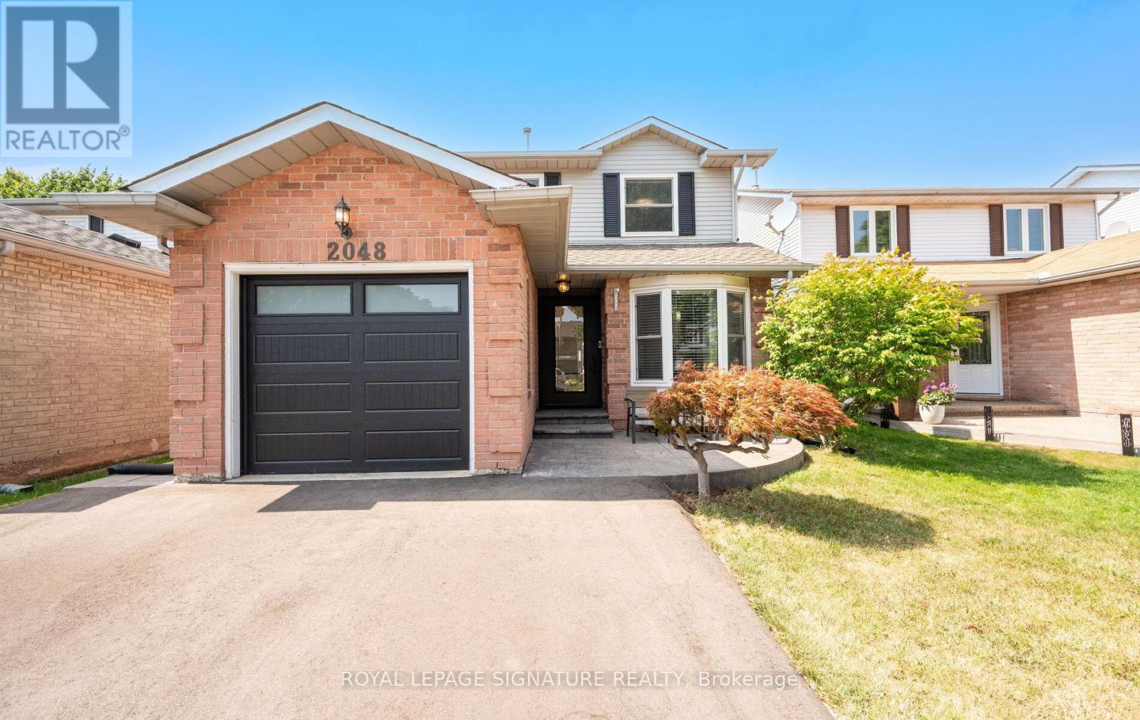 Photo 2 of 2048 Chrisdon Road, Burlington ON