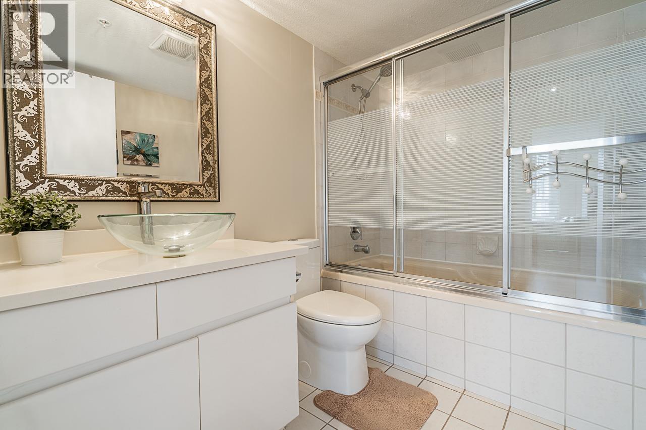 Photo 8 of 806 1190 Pipeline Road, Coquitlam BC
