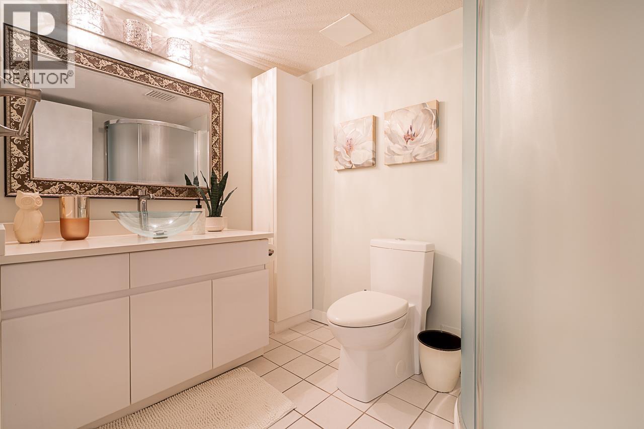 Photo 4 of 806 1190 Pipeline Road, Coquitlam BC