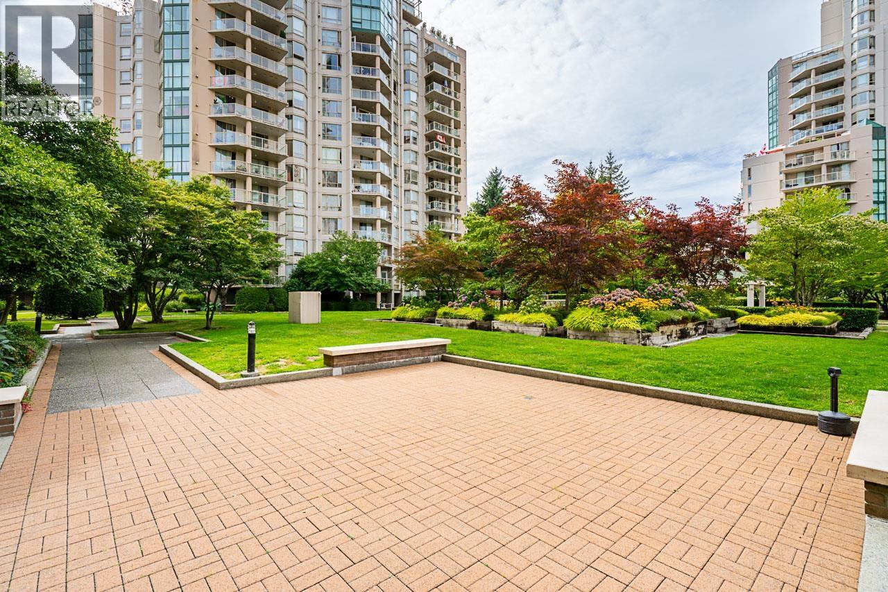 Photo 5 of 806 1190 Pipeline Road, Coquitlam BC