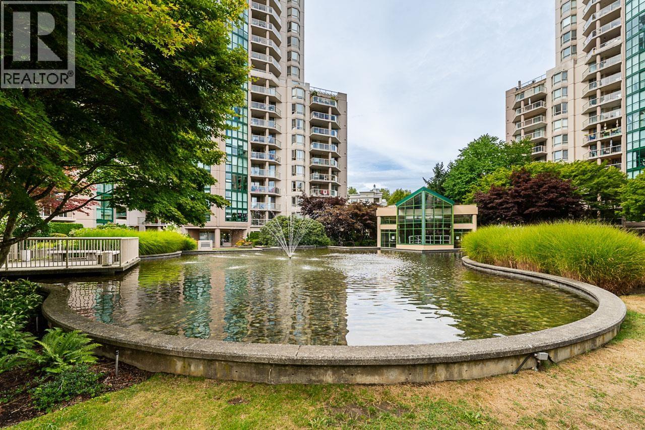 Photo 9 of 806 1190 Pipeline Road, Coquitlam BC
