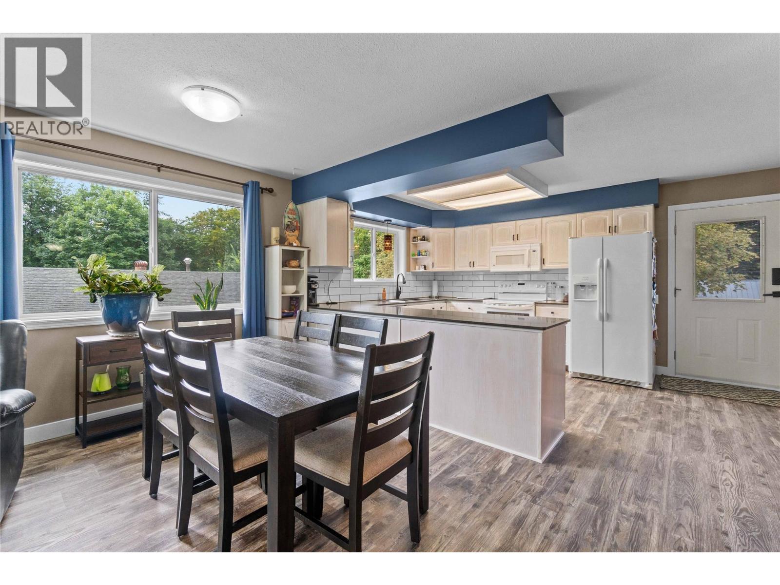 Photo 2 of 7191 52 Street Ne, Salmon Arm BC