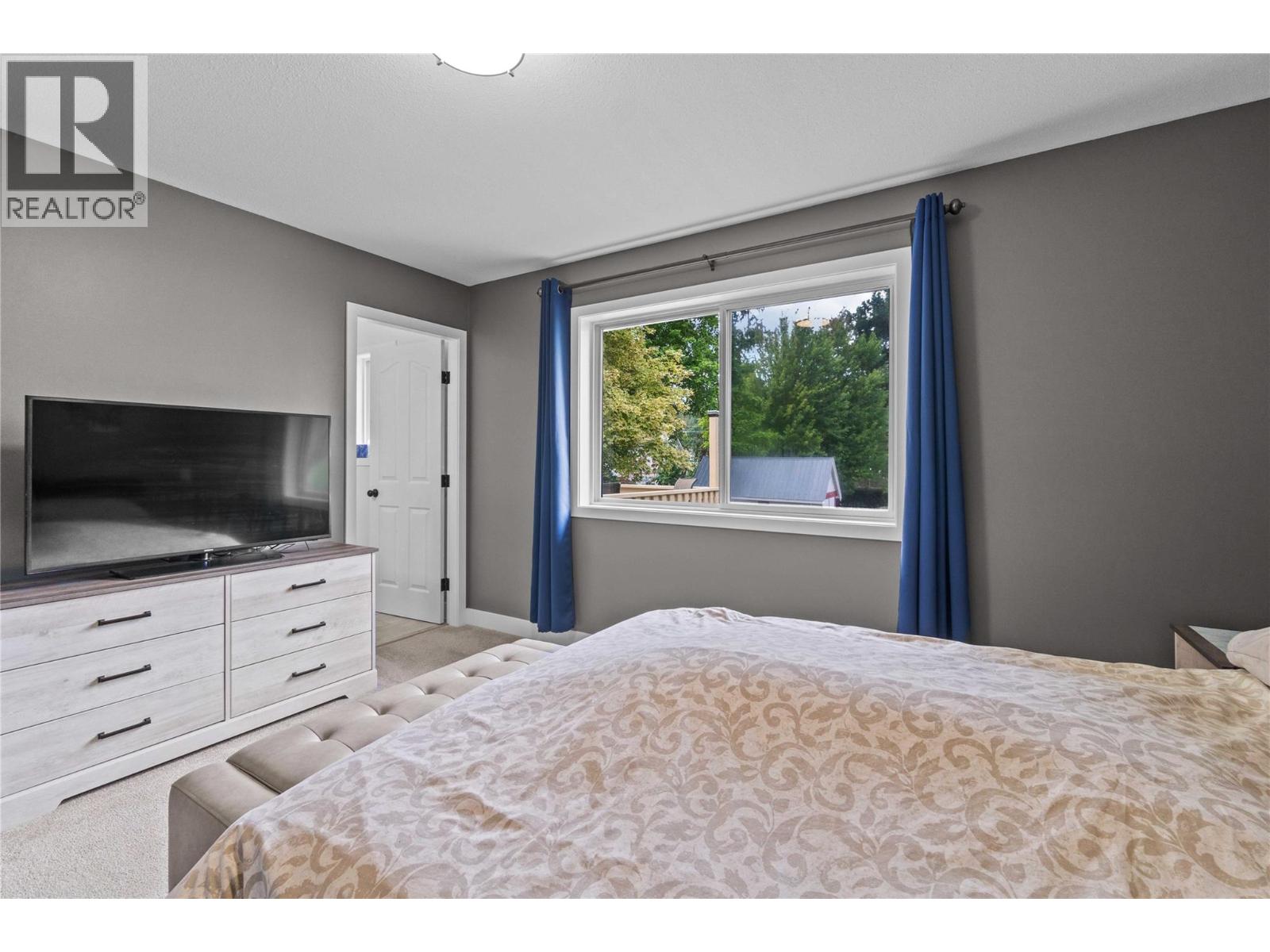 Photo 13 of 7191 52 Street Ne, Salmon Arm BC
