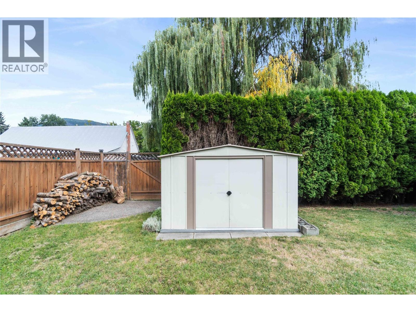 Photo 12 of 7191 52 Street Ne, Salmon Arm BC