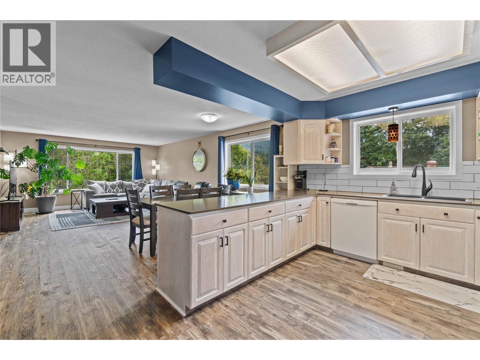Photo 24 of 7191 52 Street Ne, Salmon Arm BC