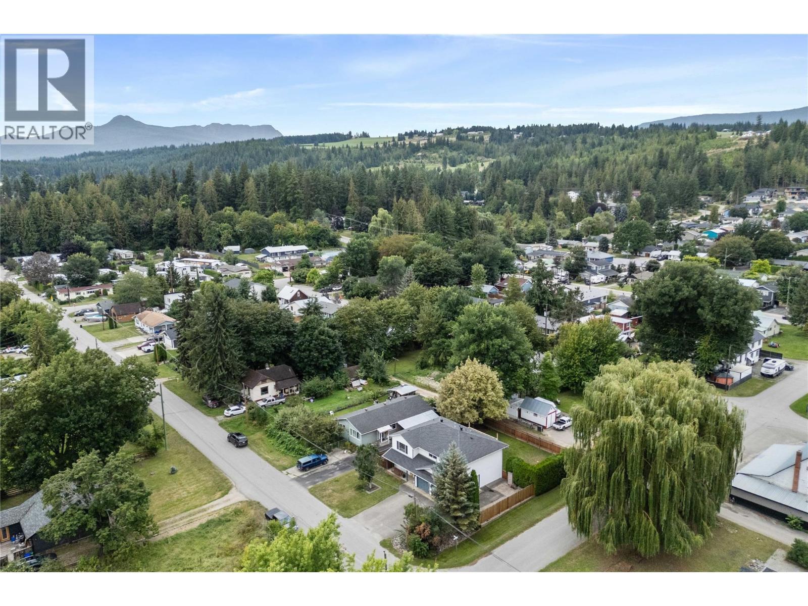 Photo 37 of 7191 52 Street Ne, Salmon Arm BC
