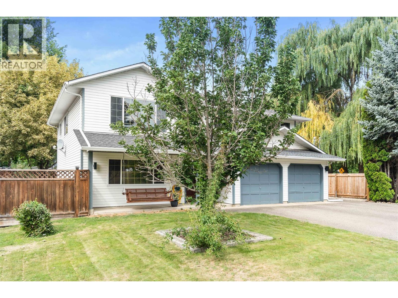 Photo 15 of 7191 52 Street Ne, Salmon Arm BC