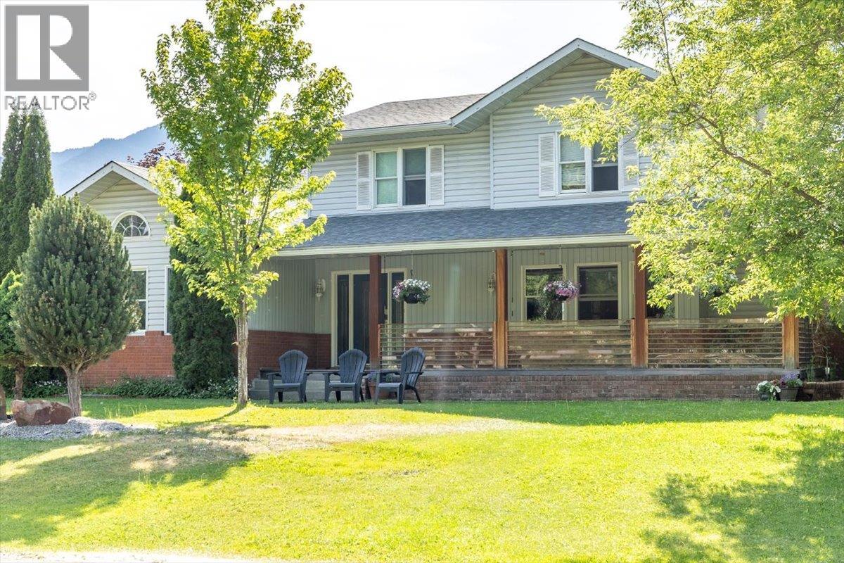 1102 12th Avenue, Fernie