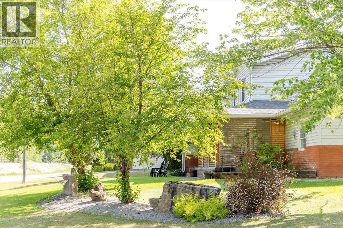 1102 12th Avenue, Fernie