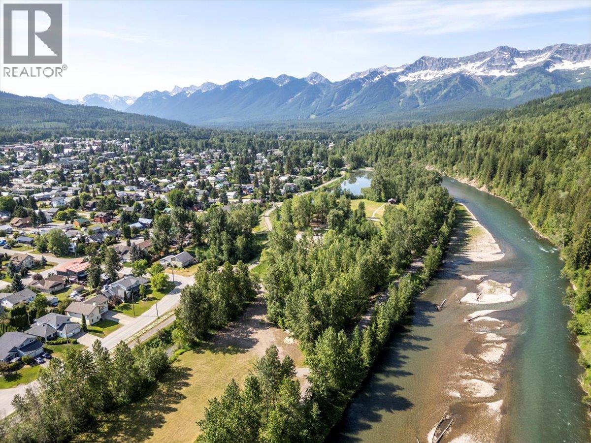 1102 12th Avenue, Fernie