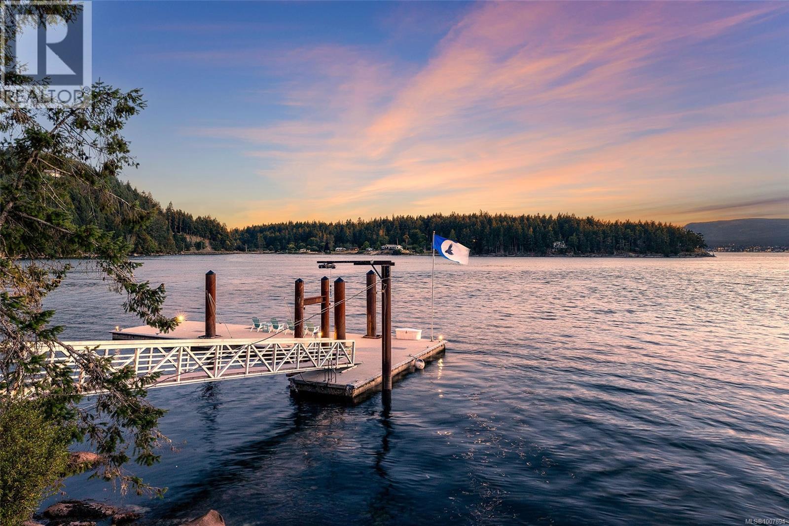 677 Taylor Bay Rd, Gabriola Island