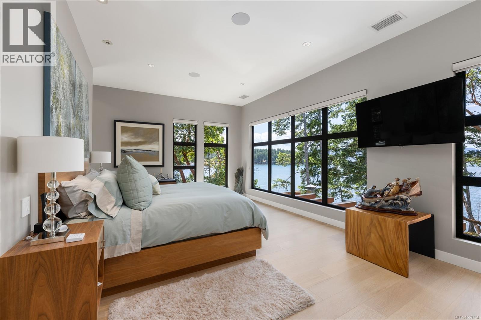 677 Taylor Bay Rd, Gabriola Island
