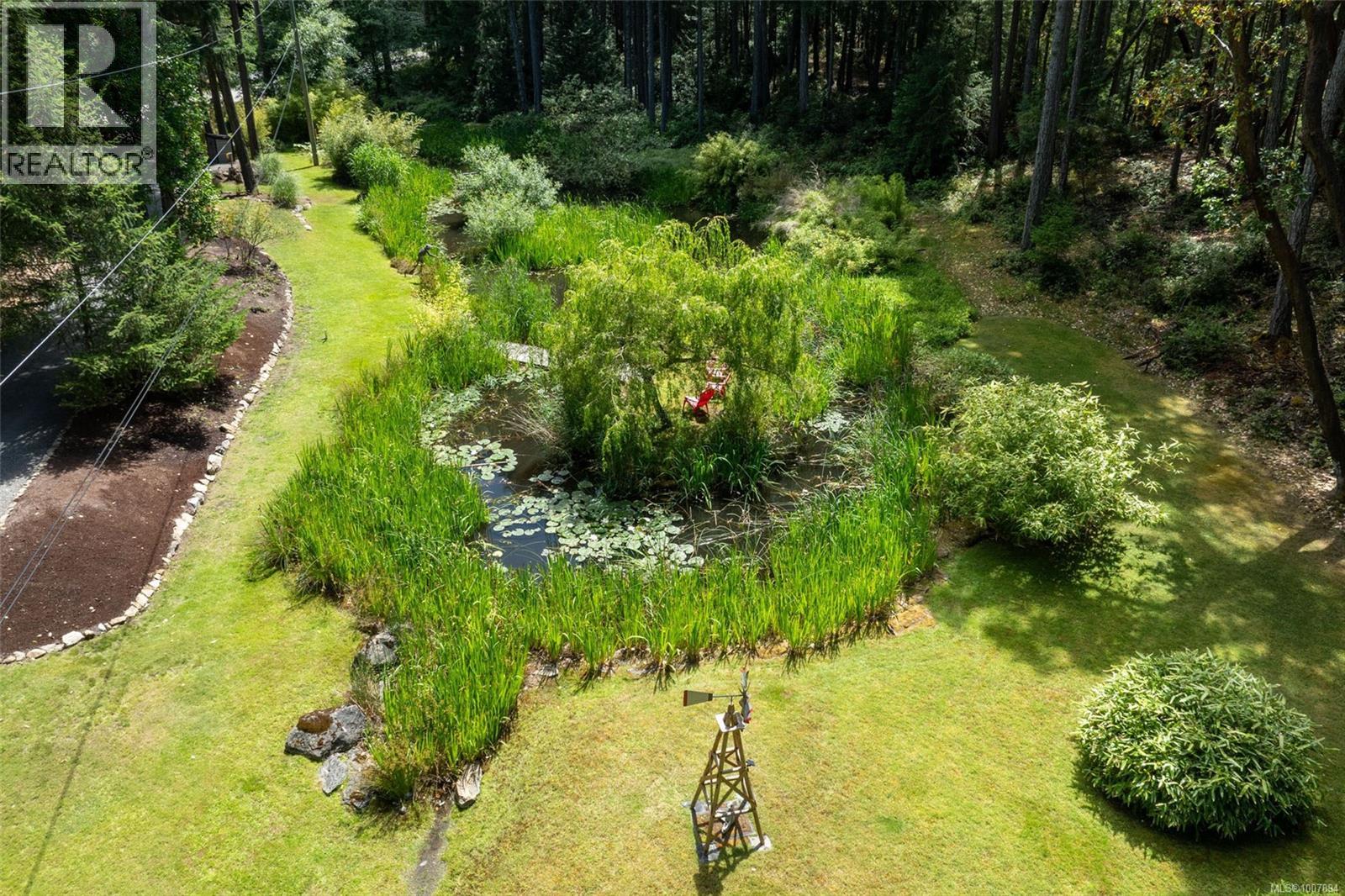 677 Taylor Bay Rd, Gabriola Island