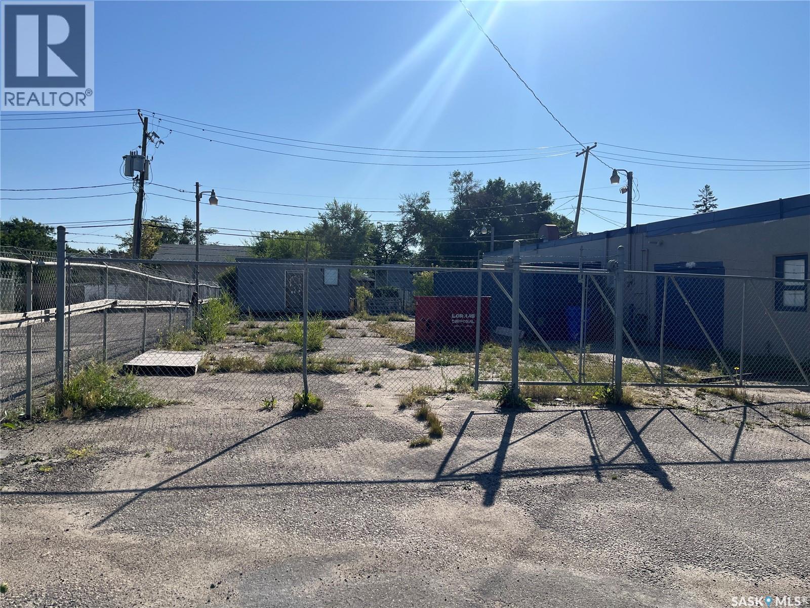 Photo 8 of 901 Winnipeg Street, Regina SK