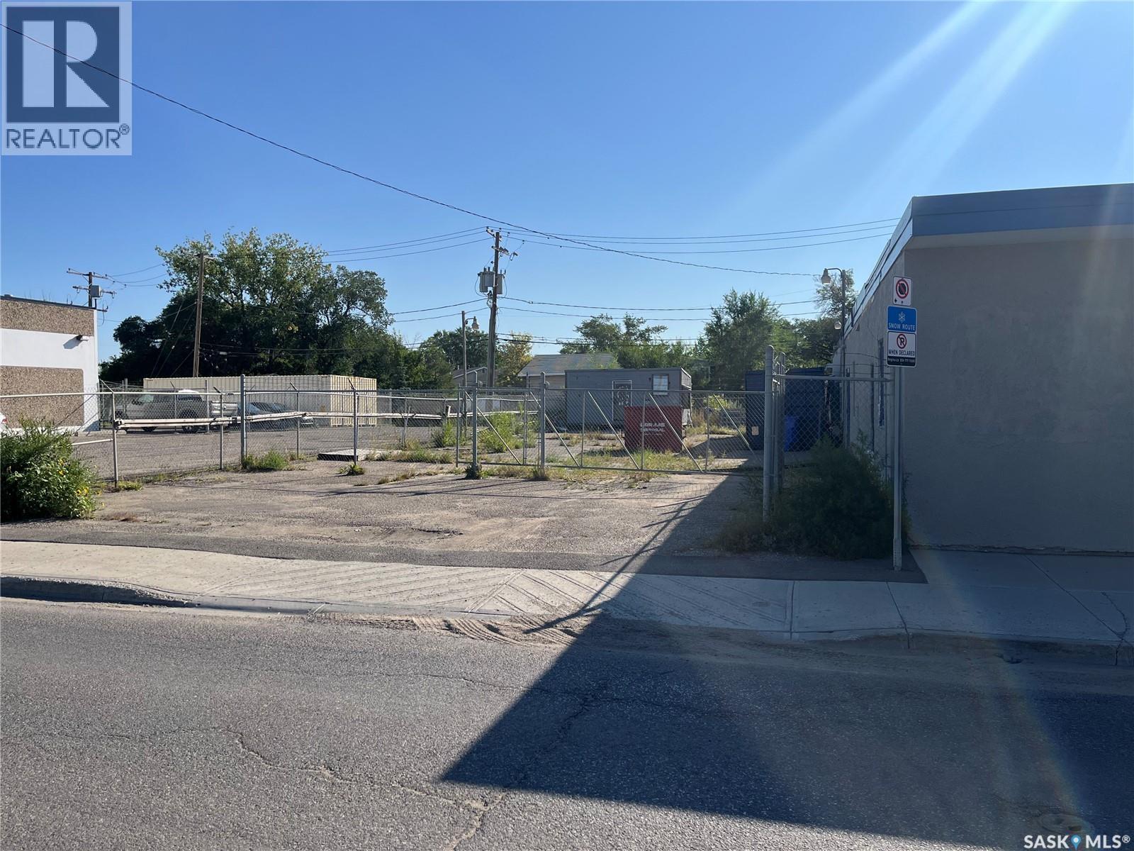 Photo 1 of 901 Winnipeg Street, Regina SK