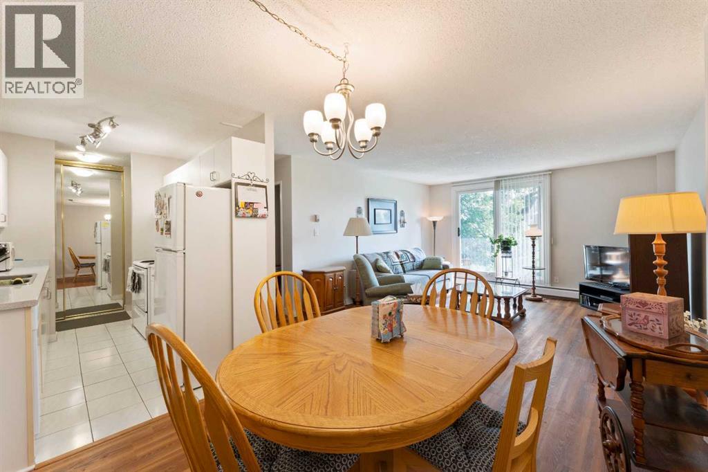 Single Family House for Sale in C  Galbraith Drive SW Glamorgan Calgary 