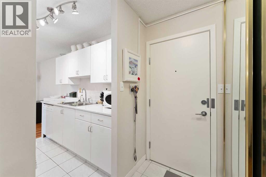 Single Family House for Sale in C  Galbraith Drive SW Glamorgan Calgary 