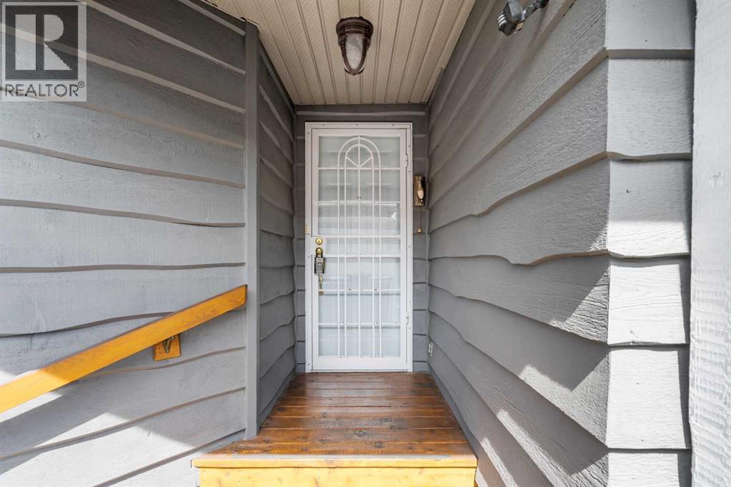 Photo 23 of 4440 Brentwood Green Nw, Calgary AB