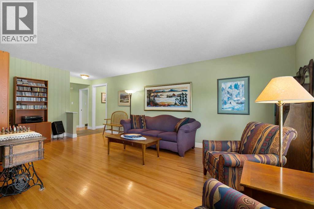 Photo 22 of 4440 Brentwood Green Nw, Calgary AB