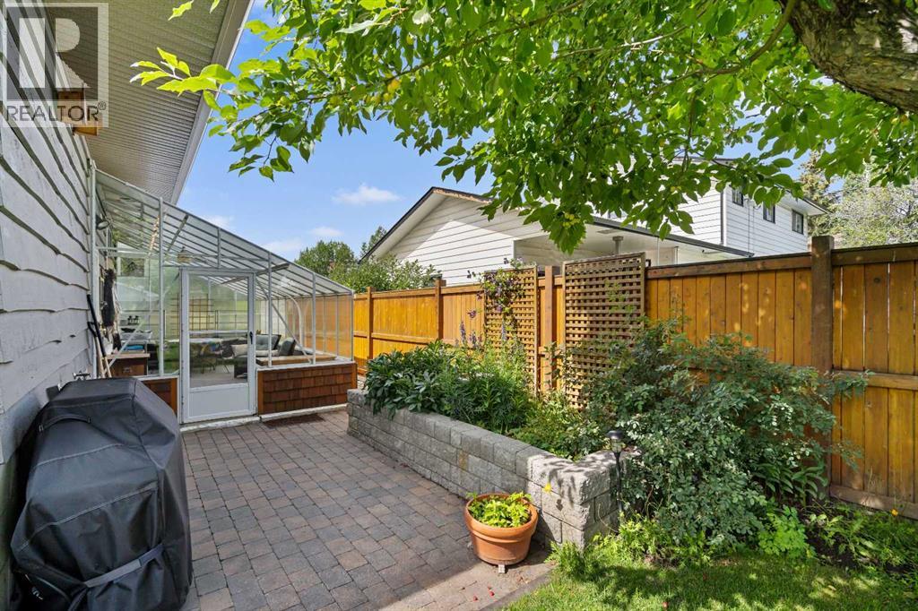 Photo 24 of 4440 Brentwood Green Nw, Calgary AB