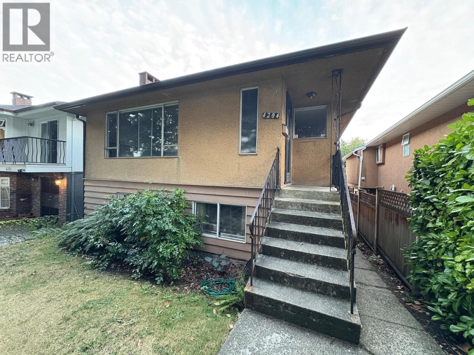 Photo 1 of 4204 Venables Street, Burnaby BC