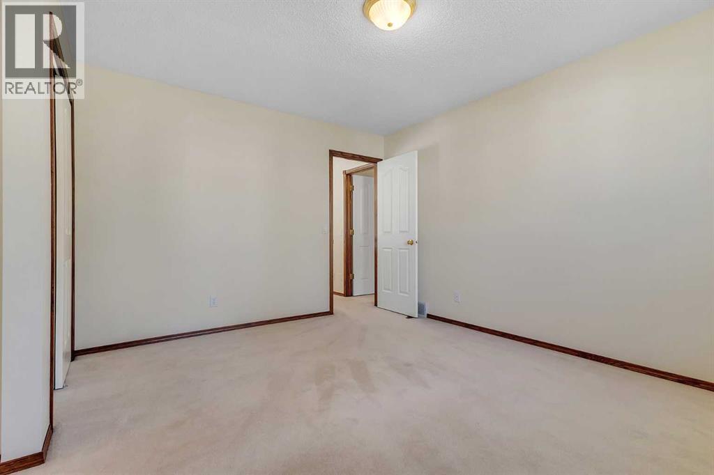 Photo 27 of 62 Arbour Wood Crescent Nw, Calgary AB