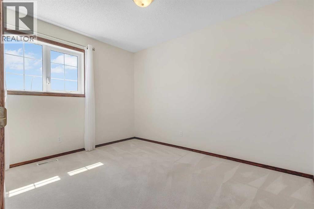 Photo 31 of 62 Arbour Wood Crescent Nw, Calgary AB