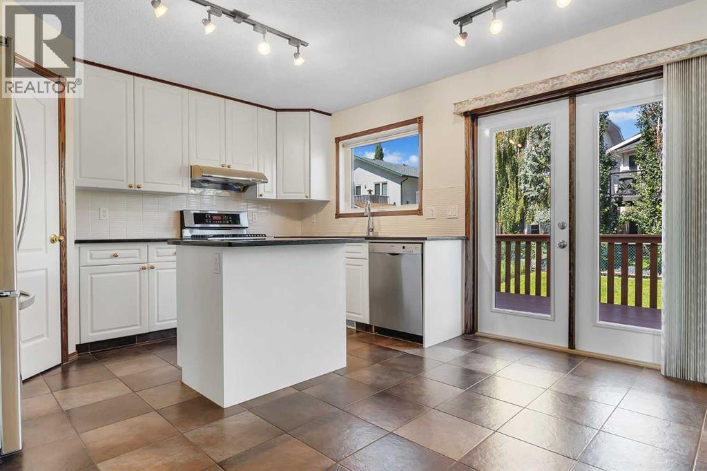 Photo 12 of 62 Arbour Wood Crescent Nw, Calgary AB