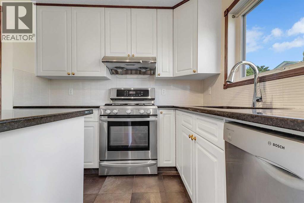 Photo 13 of 62 Arbour Wood Crescent Nw, Calgary AB
