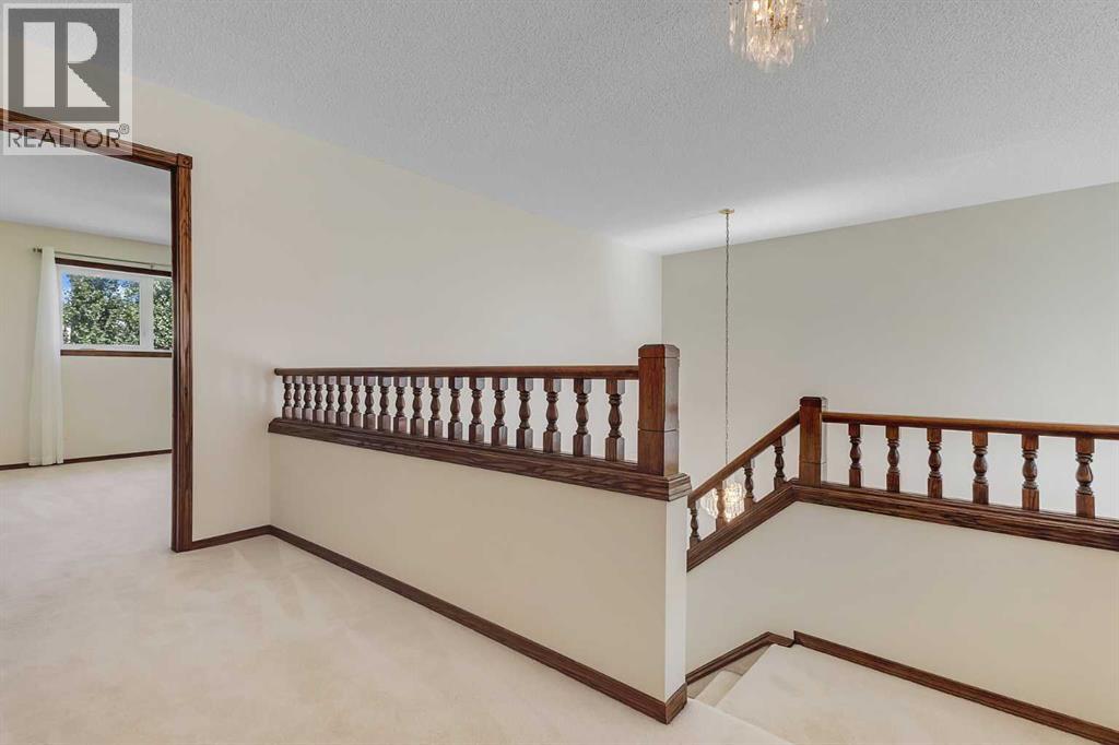Photo 24 of 62 Arbour Wood Crescent Nw, Calgary AB