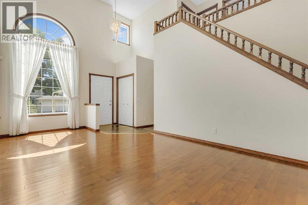 Photo 3 of 62 Arbour Wood Crescent Nw, Calgary AB