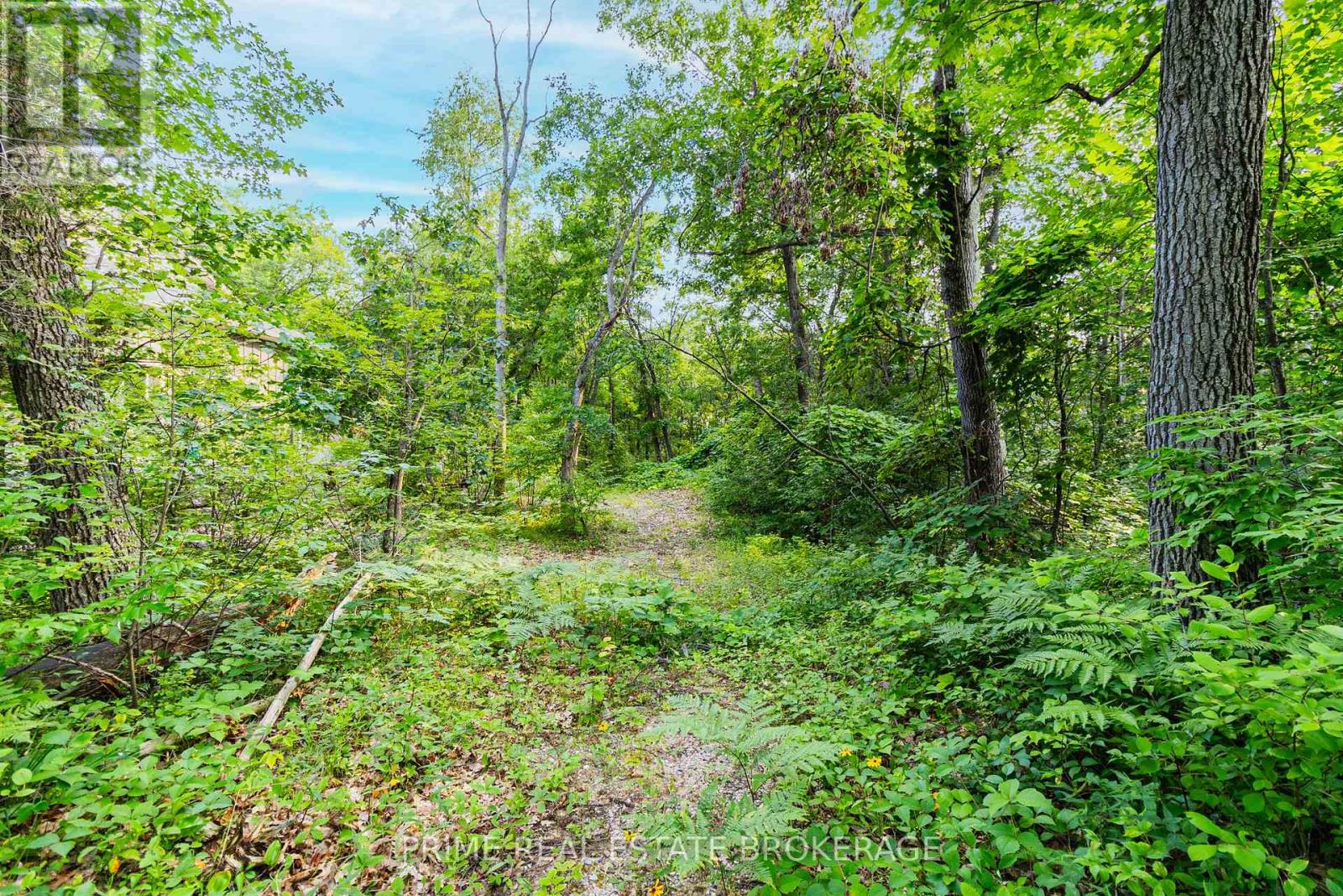Photo 28 of 10142 Pinery Bluffs Road, Lambton Shores ON