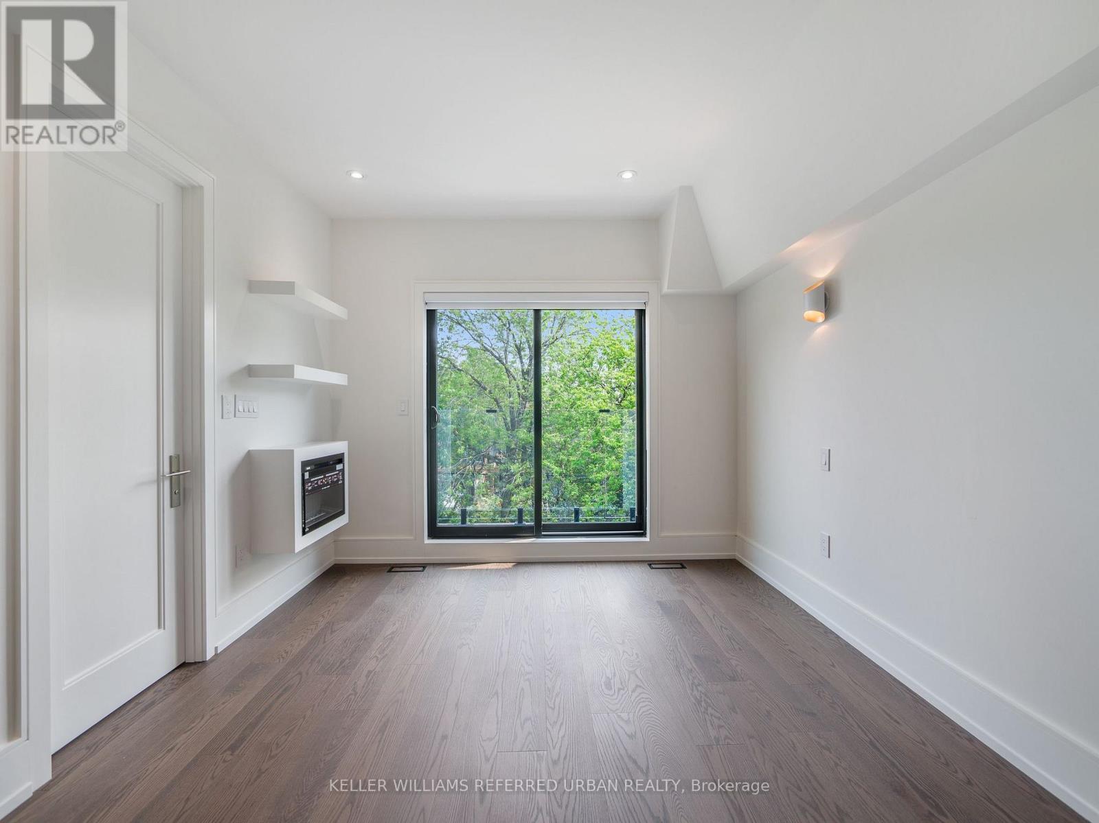 Photo 26 of 327 Melrose Street, Toronto ON