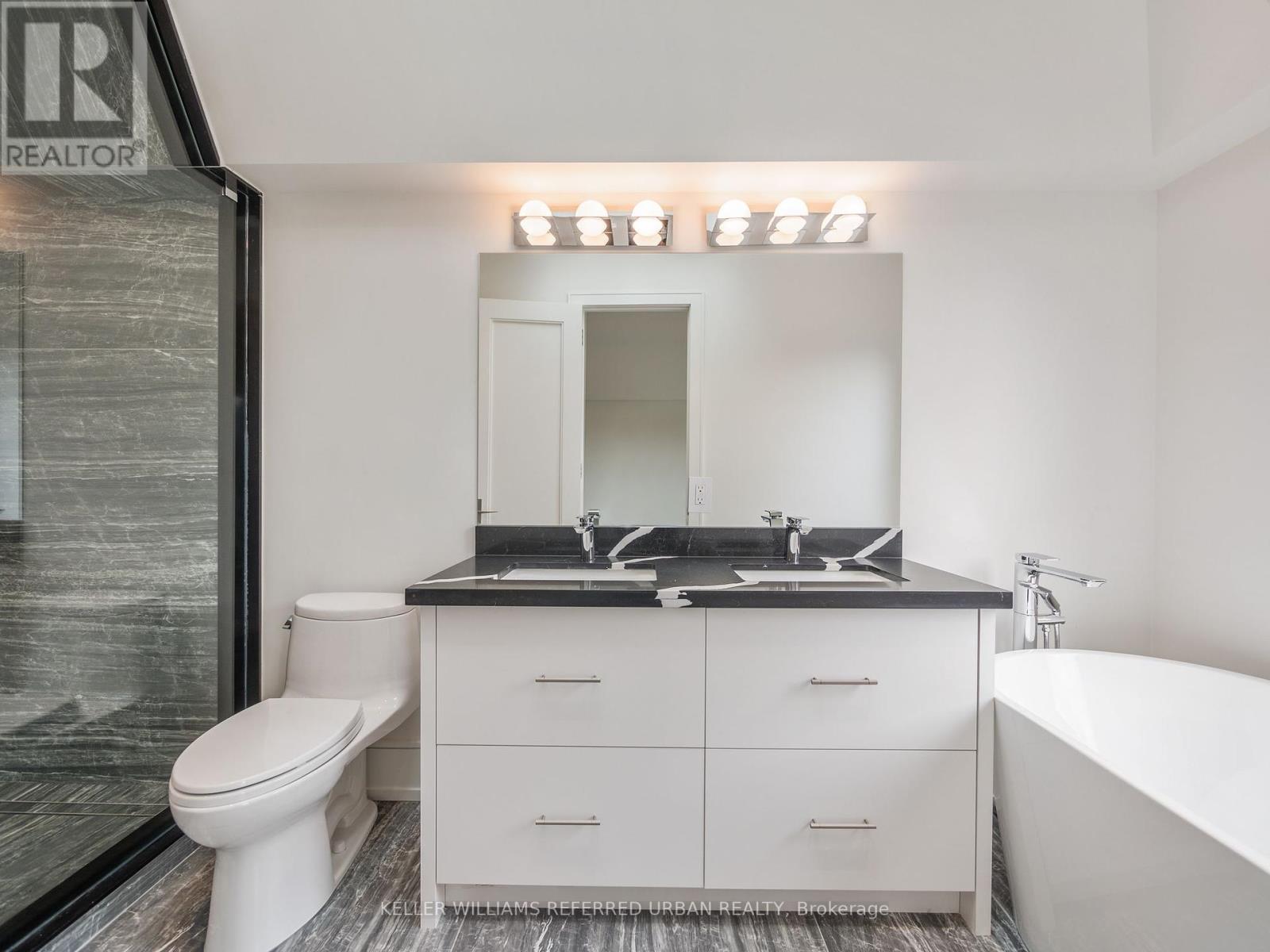 Photo 27 of 327 Melrose Street, Toronto ON