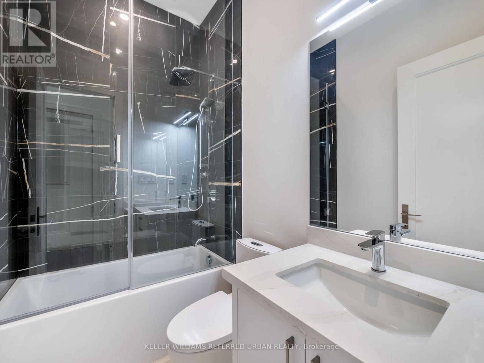 Photo 33 of 327 Melrose Street, Toronto ON