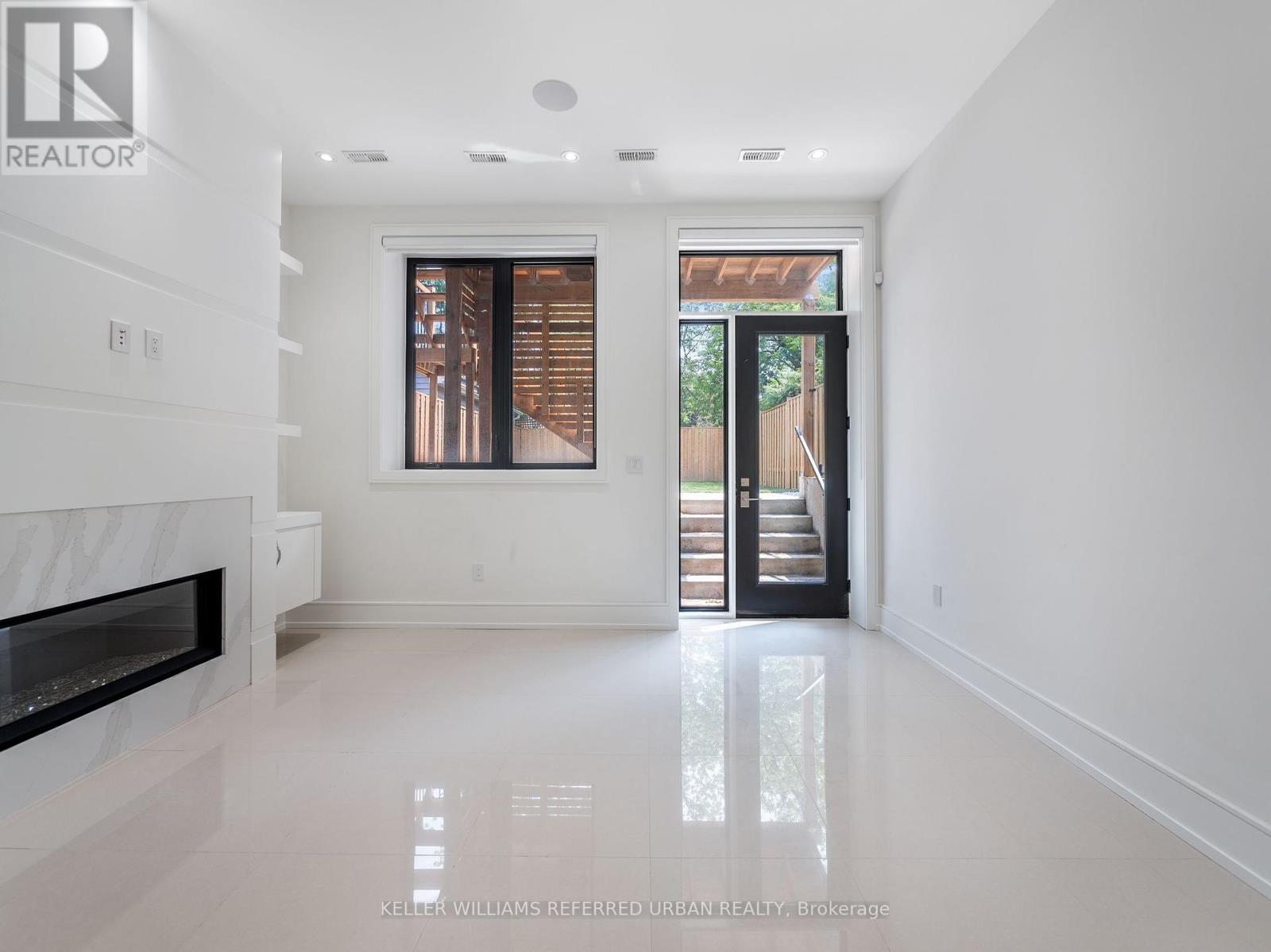 Photo 37 of 327 Melrose Street, Toronto ON
