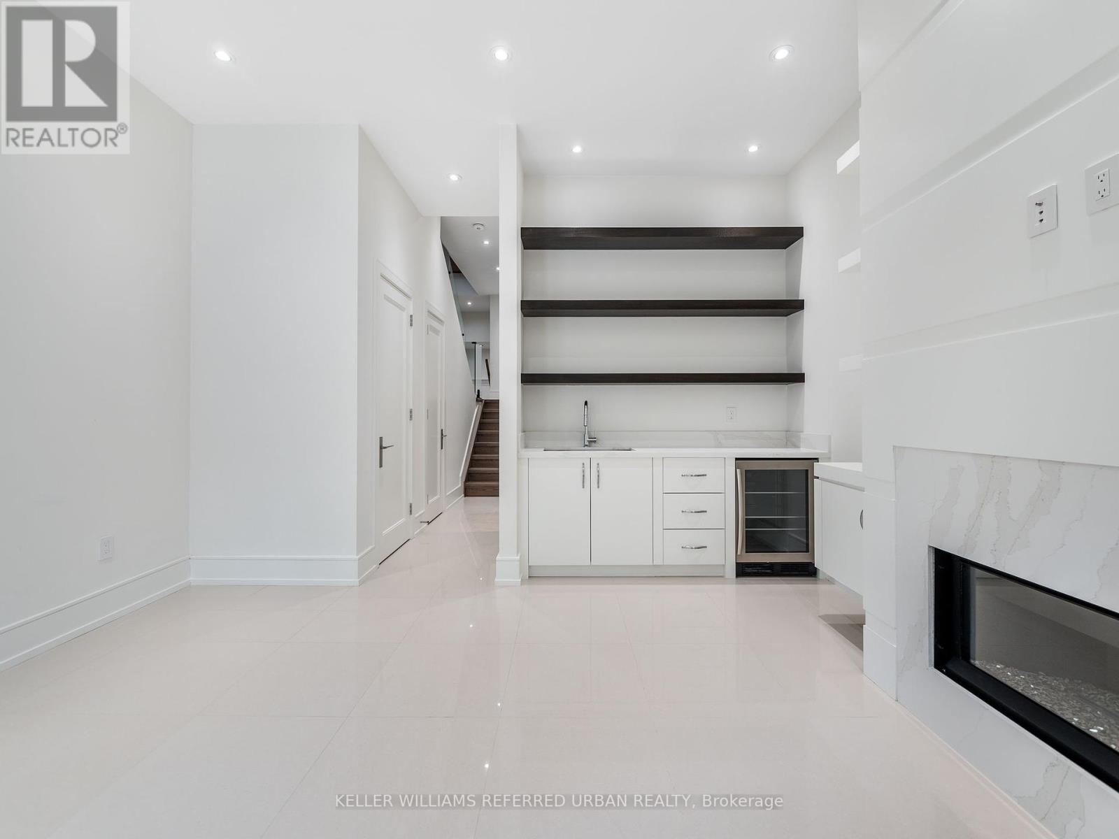 Photo 39 of 327 Melrose Street, Toronto ON
