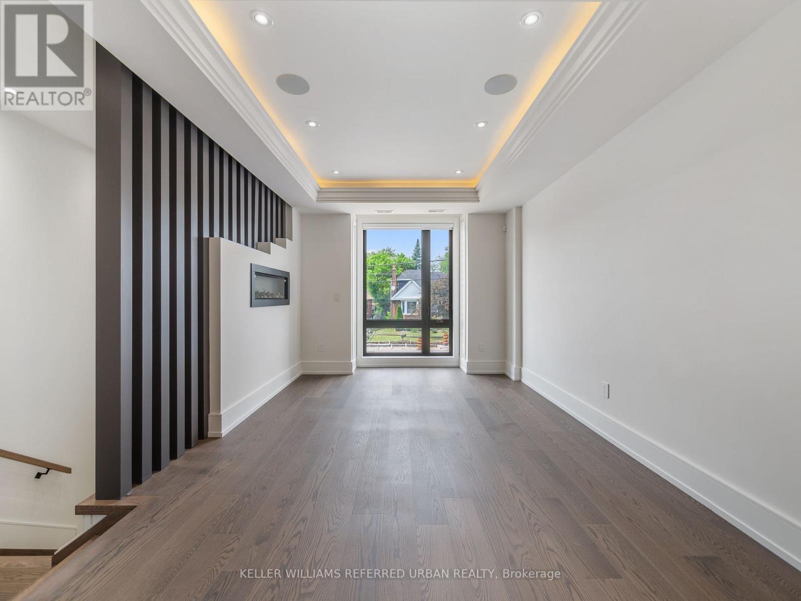 Photo 8 of 327 Melrose Street, Toronto ON