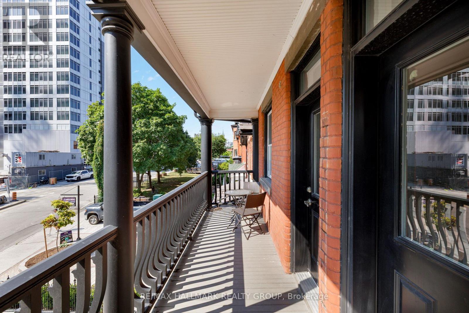 Photo 7 of 121 York Street, Ottawa ON