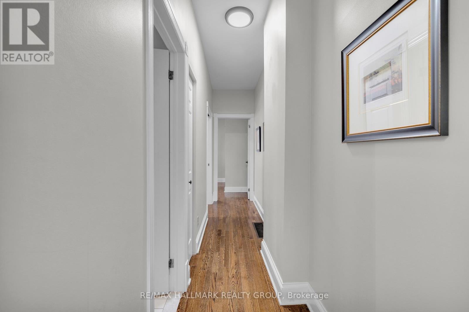 Photo 30 of 121 York Street, Ottawa ON