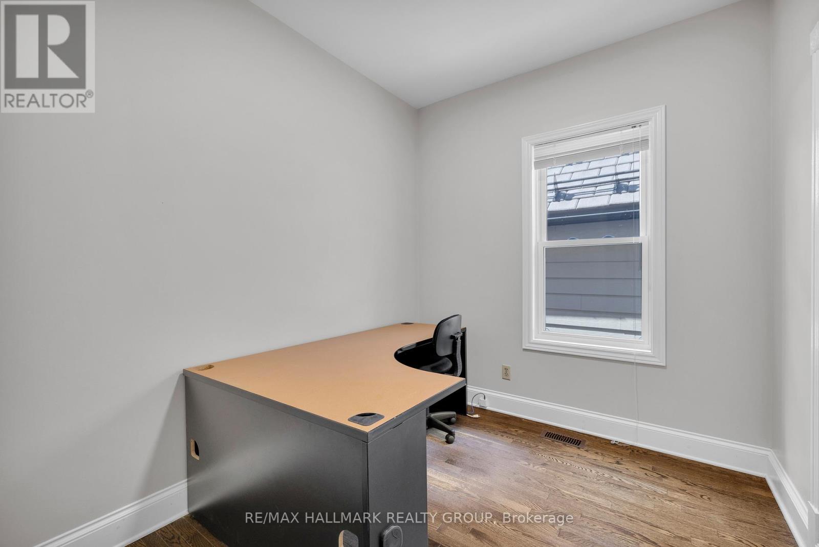 Photo 18 of 121 York Street, Ottawa ON