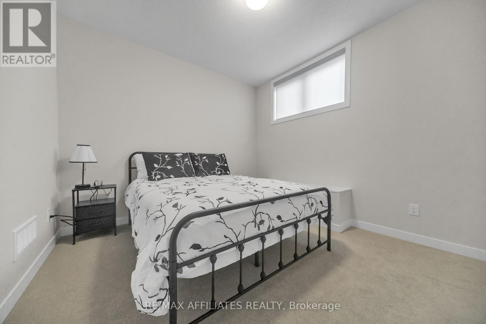 Photo 14 of 189 Beebalm Crescent, Ottawa ON