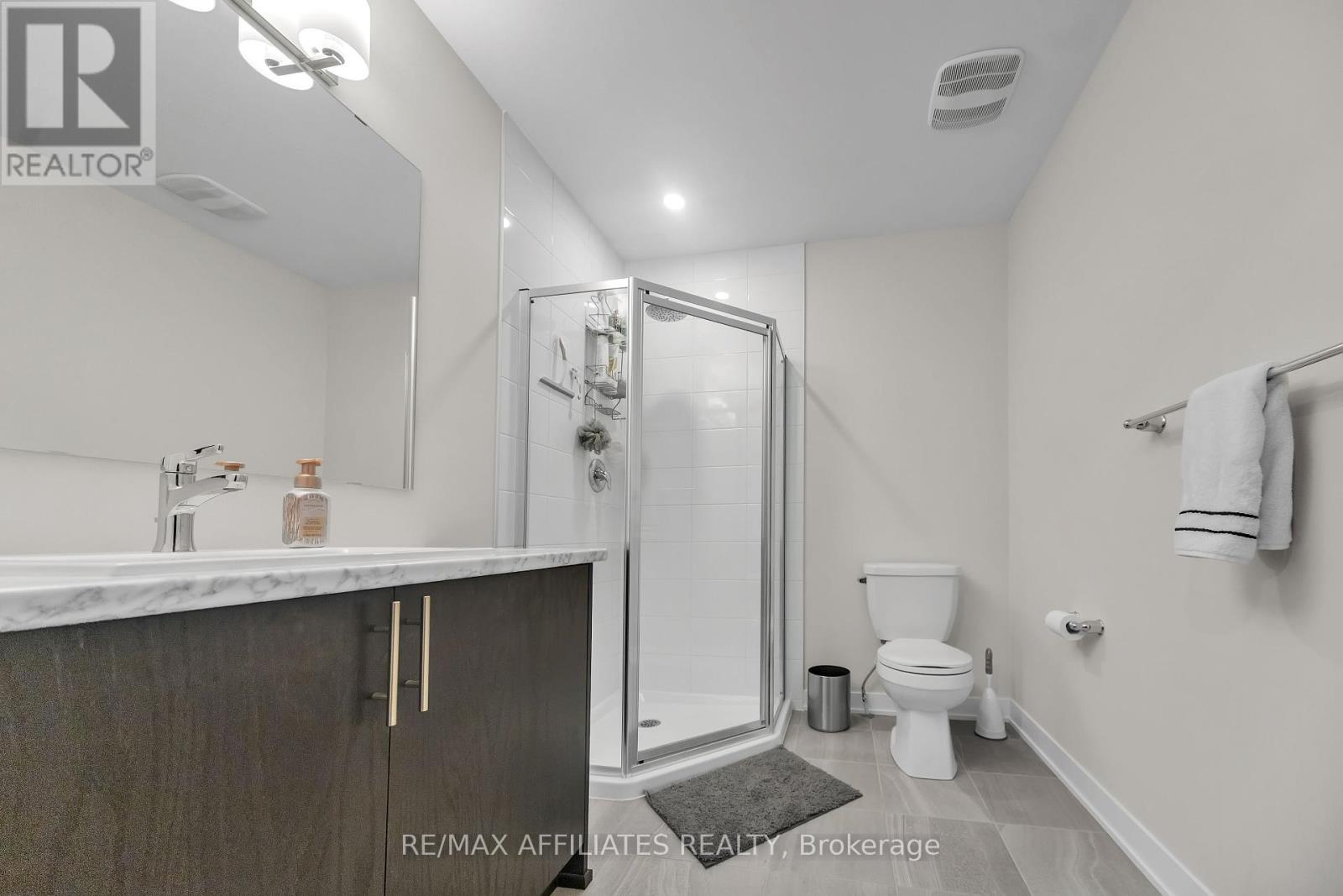 Photo 20 of 189 Beebalm Crescent, Ottawa ON