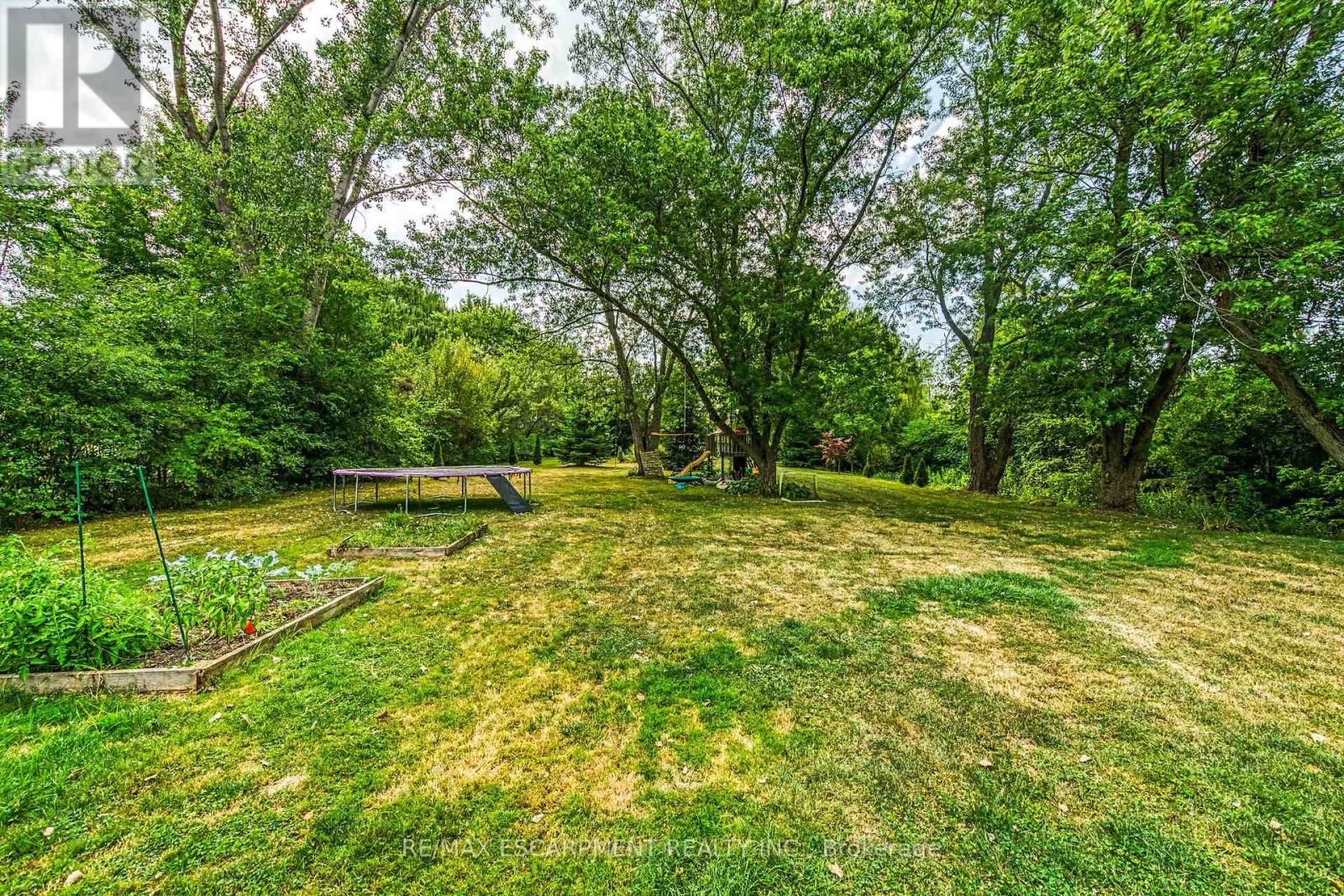 Photo 39 of 1435 Merrittville Highway, Welland ON