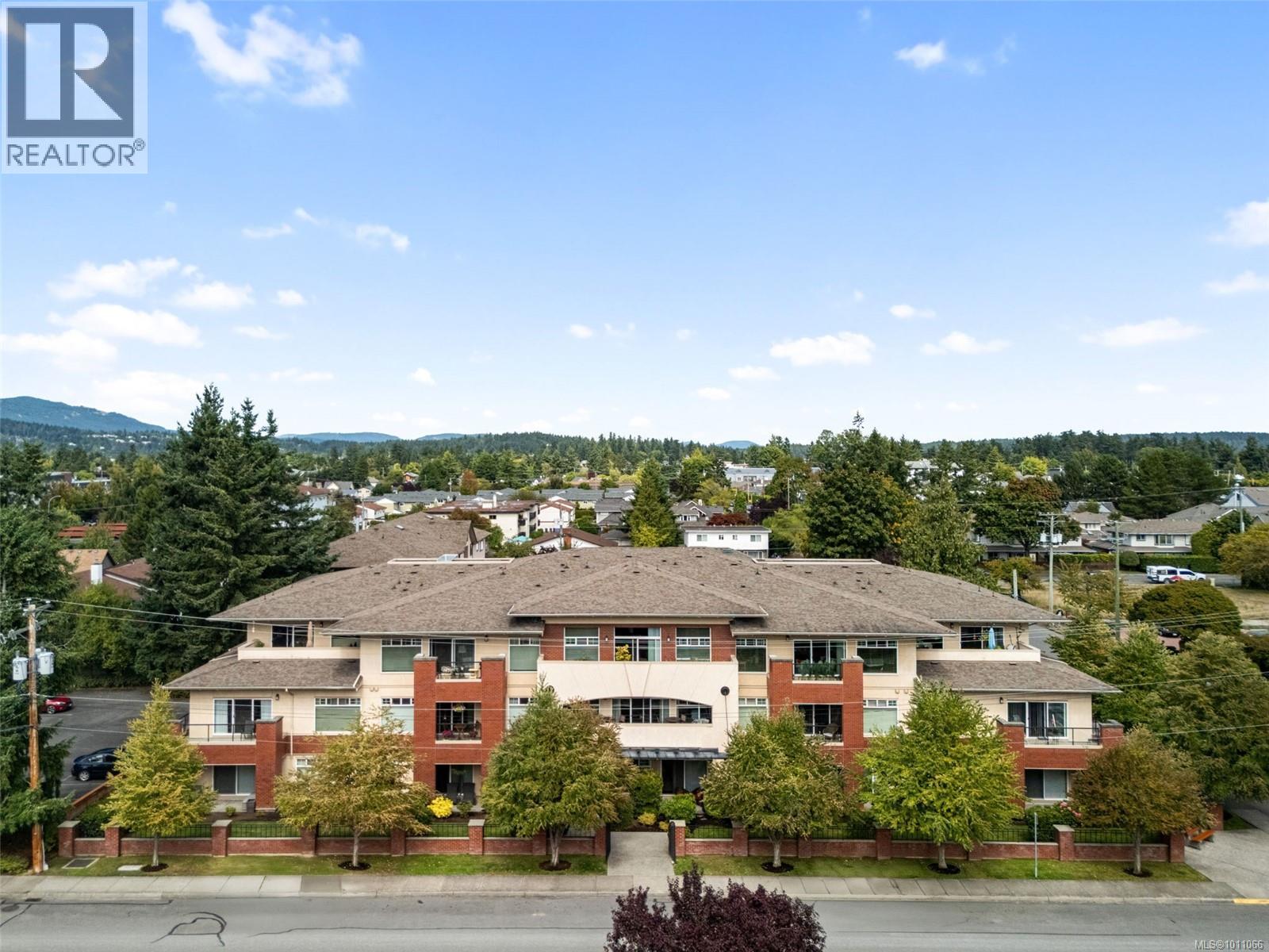 205 2380 Brethour Avenue, Sidney