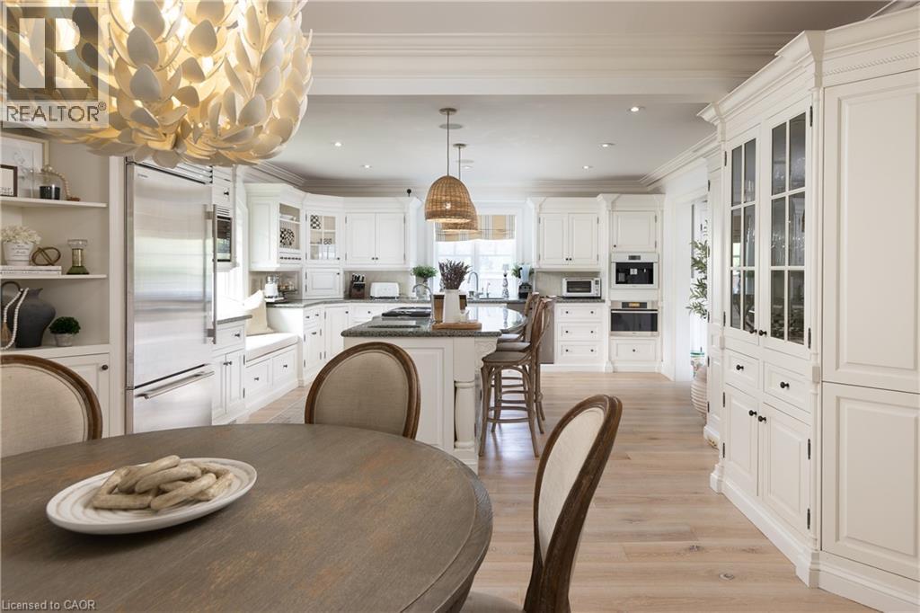 Photo 9 of 161 Dianne Avenue, Oakville ON
