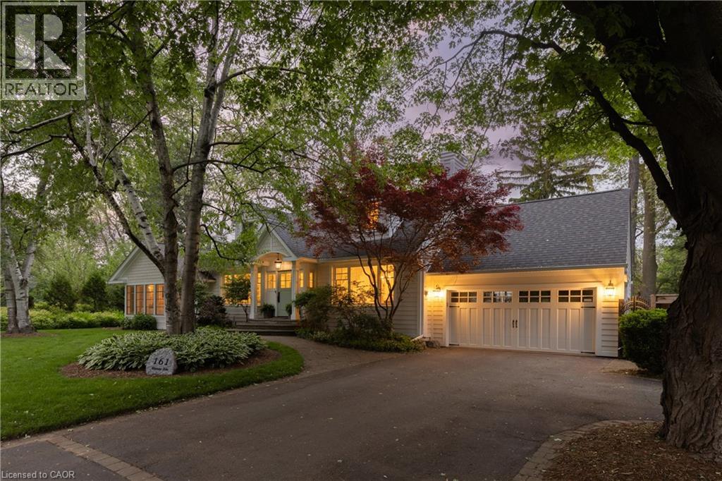 Photo 17 of 161 Dianne Avenue, Oakville ON