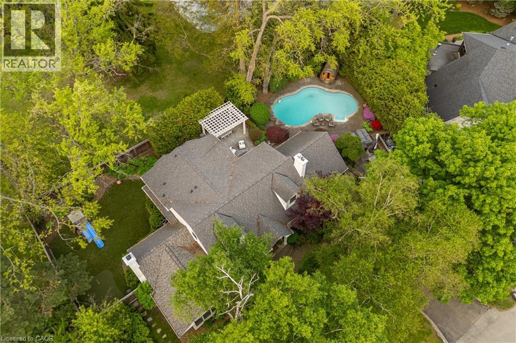 Photo 16 of 161 Dianne Avenue, Oakville ON
