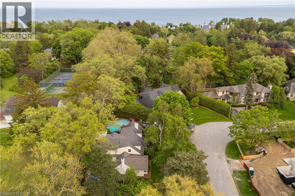 Photo 7 of 161 Dianne Avenue, Oakville ON